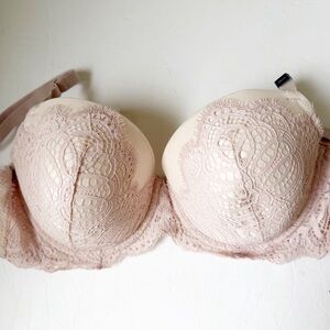 Victoria's Secret Blush Lace Bra